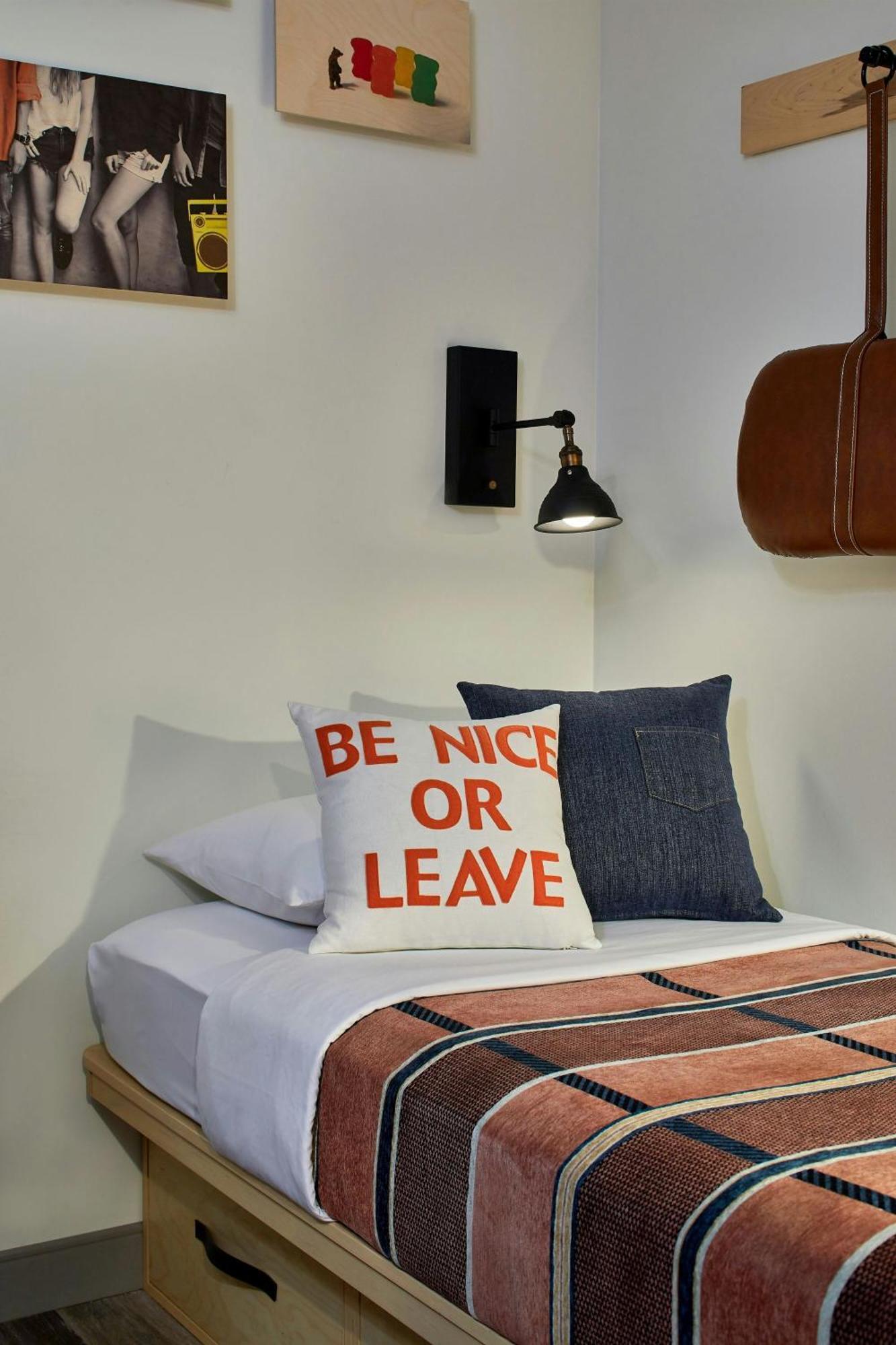 Hotel Moxy Columbus Short North Extérieur photo